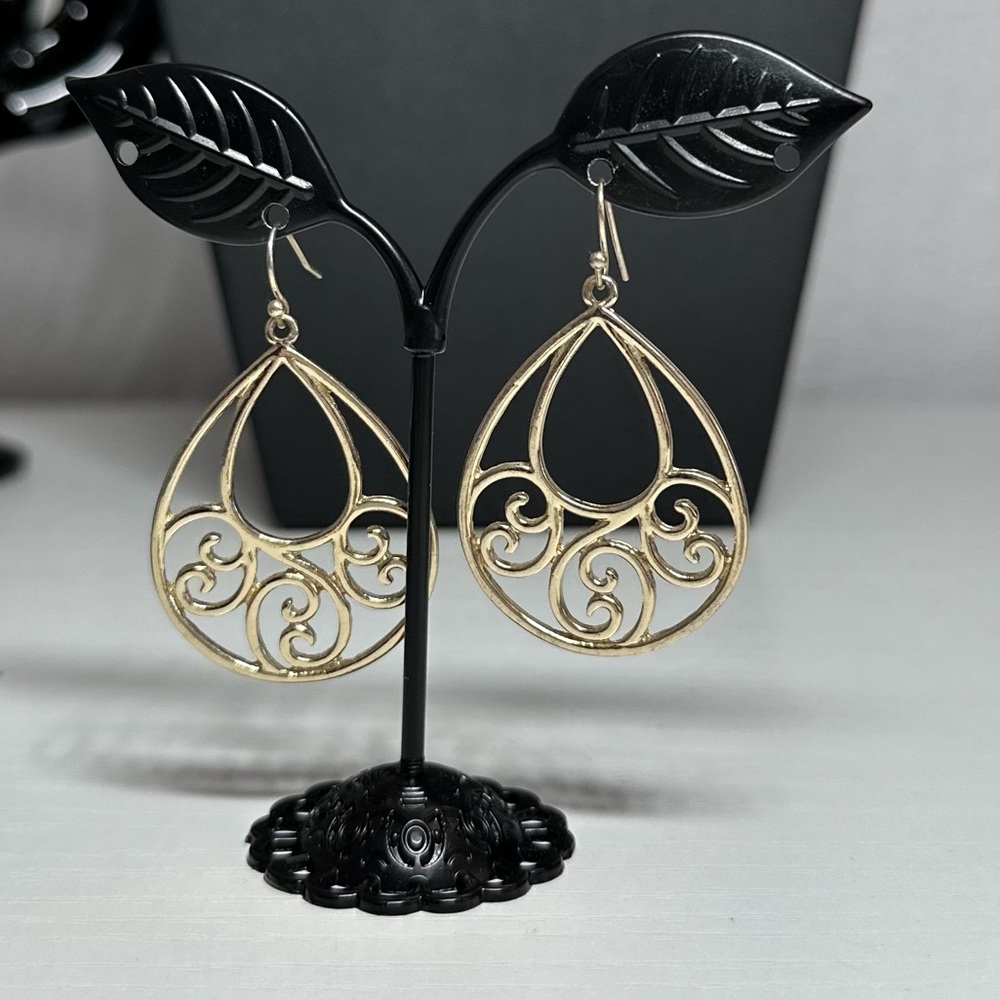 Ornate Swirl Teardrop Earring